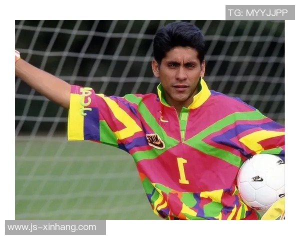 足球传奇盘点：全球十大球星背后的故事与荣耀之路